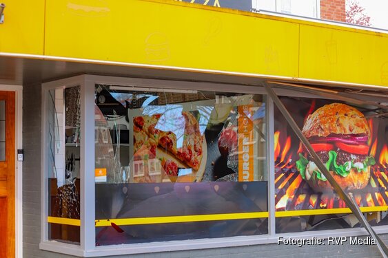Explosie veroorzaakt schade aan restaurant in Nieuw-West