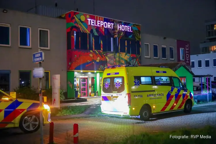 Identiteit slachtoffer en belangrijke getuige gezocht na steekincident Heathrowstraat