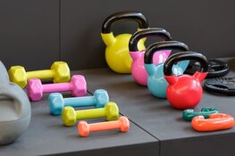 Waarom steeds meer Amsterdammers thuis sporten in plaats van in een sportschool