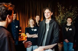 Milan (16) uit Den Dolder is de Jonge Spreker tijdens Nationale Herdenking op de Dam