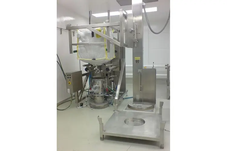 Stofvrij big bag vullen en lossen – oplossingen voor veilige en schone FIBC-handling