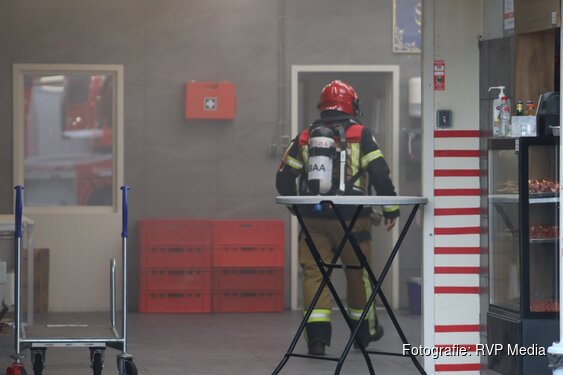 Fikse rookontwikkeling na brand bij groothandel