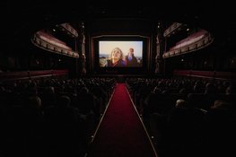 Ontroerende première van familiefilm ‘In de Wolken’ trekt volle zaal in Tuschinski