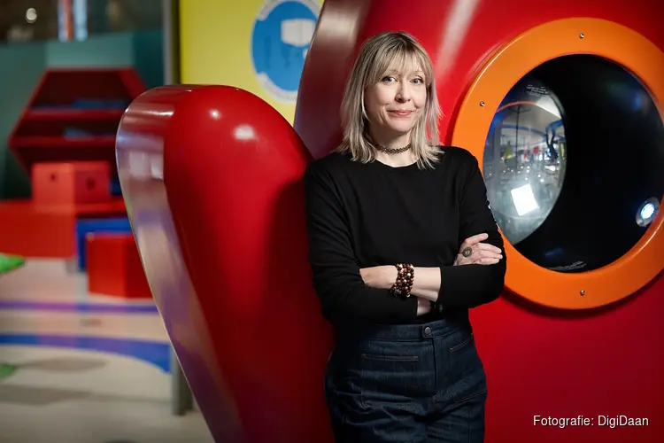 NEMO Science Museum verwelkomt Mary Flanagan als eerste Artist in Residence