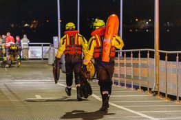 Grote zoekactie op het IJ na melding van persoon te water
