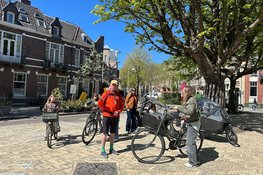 Zonnige fietsrondleidingen voeren deelnemers door geschiedenis van de Watergraafsmeer