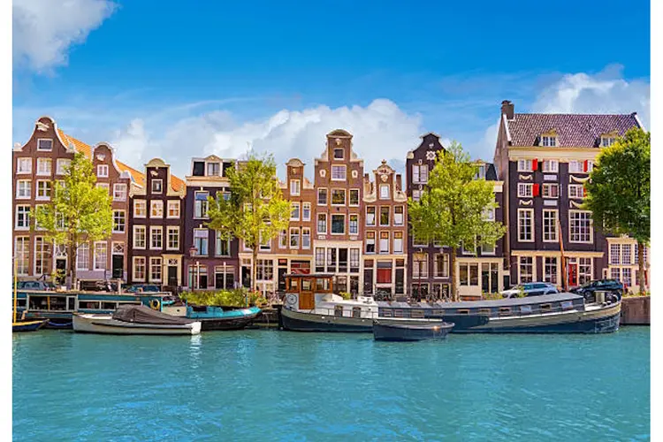 DZVM - Is vastgoed nog een goede investering in Amsterdam?