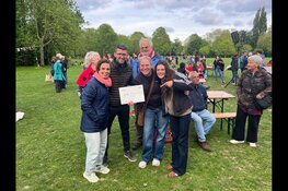 'De Nieuwtjes' winnen Vrijheidsquiz in Oosterpark