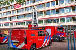 Grote hulpdienstenoefening in flatgebouw Amsterdam oogt levensecht