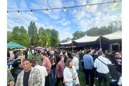TAPT Festival opent in Flevopark met karaoke, spellen en Disco Bingo