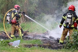 Snoeihout in brand gestoken in park Amsterdam