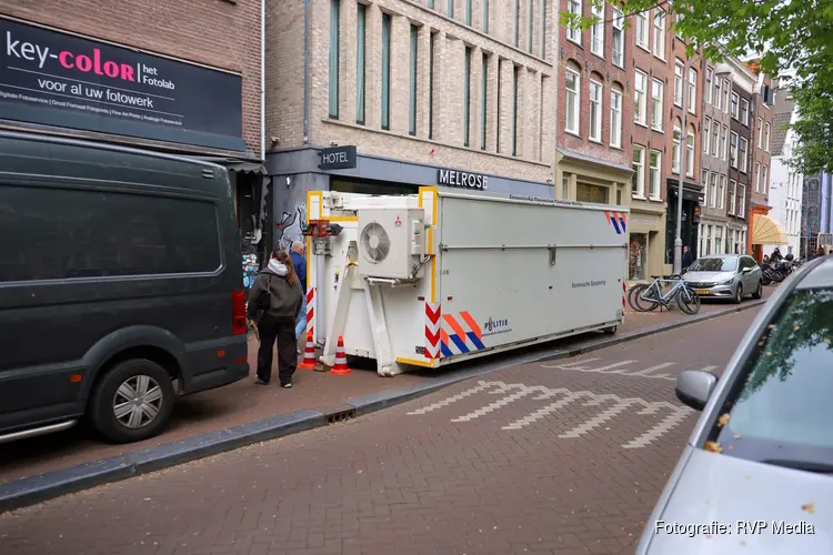 Dode man aangetroffen in woning Amsterdam