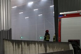 Pand vol rook na brand in scheidingsinstallatie van afvalbedrijf