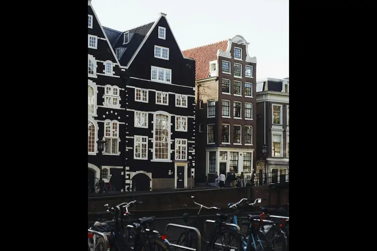 Klassieke Amsterdamse interieurs: zo behoud je het karakter van je woning