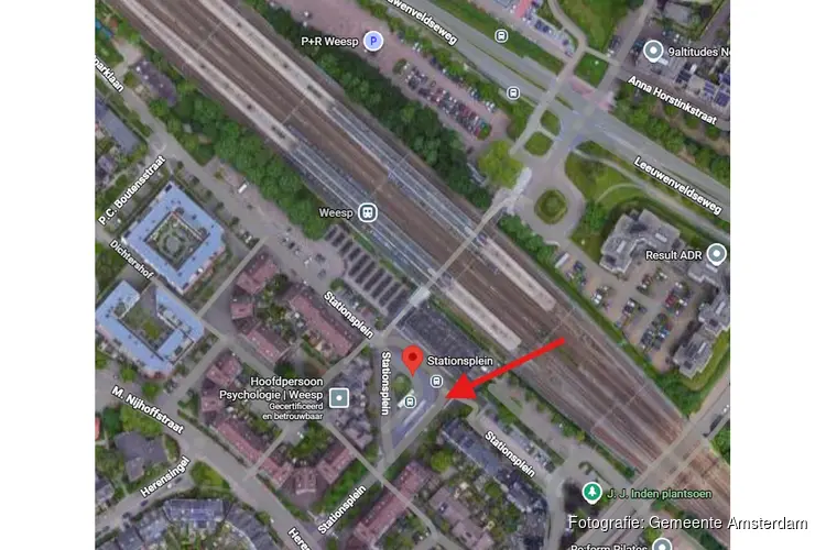Feestelijke ingebruikname buslijn 49 tussen IJburg en Weesp