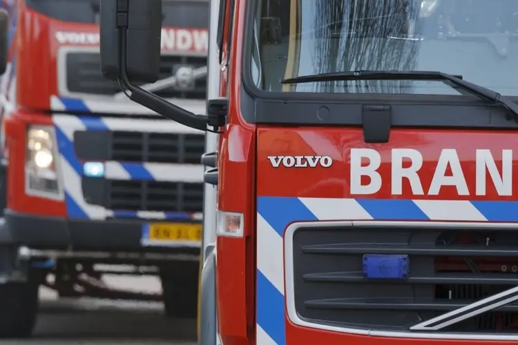 Persoon overleden bij woningbrand in Amsterdam