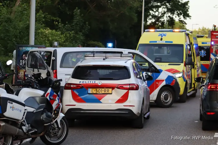 Kind zwaargewond na aanrijding met motor in Amsterdam