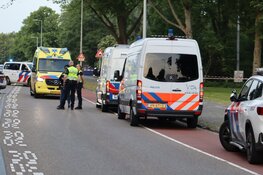 Kind zwaargewond na aanrijding met motor in Amsterdam