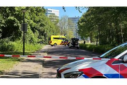 Overleden persoon aangetroffen in water Amsterdam