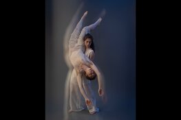 Vertical Blue - Body of Art/Annemijn Rijk