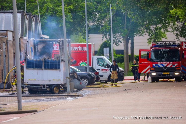 Foodtruck volledig uitgebrand in Amsterdam