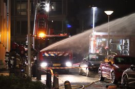 Meerdere gewonden na explosie en grote brand in Amsterdam Nieuw-West