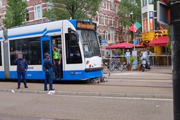 Fietser raakt gewond bij aanrijding met tram op Eerste Constantijn Huygensstraat