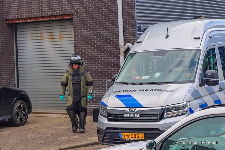 EOD ingezet voor mogelijke explosieven in bedrijfspand Amsterdam