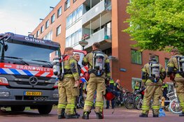 Schade na explosie bij flat in Amsterdam