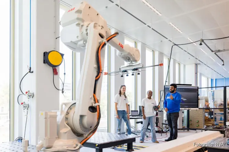 Nieuwe Open Tech Labs brengen onderwijs, onderzoek en ondernemers samen in Amsterdam