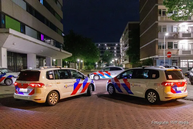 Gewonde na steekincident in flat Rijswijkstraat