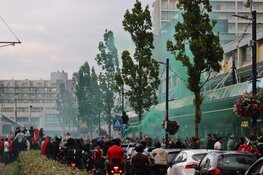 Marokkaanse supporters vieren overwinning massaal in Osdorp