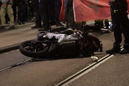 Drie gewonden bij scooterongeval op Slotenmeerlaan