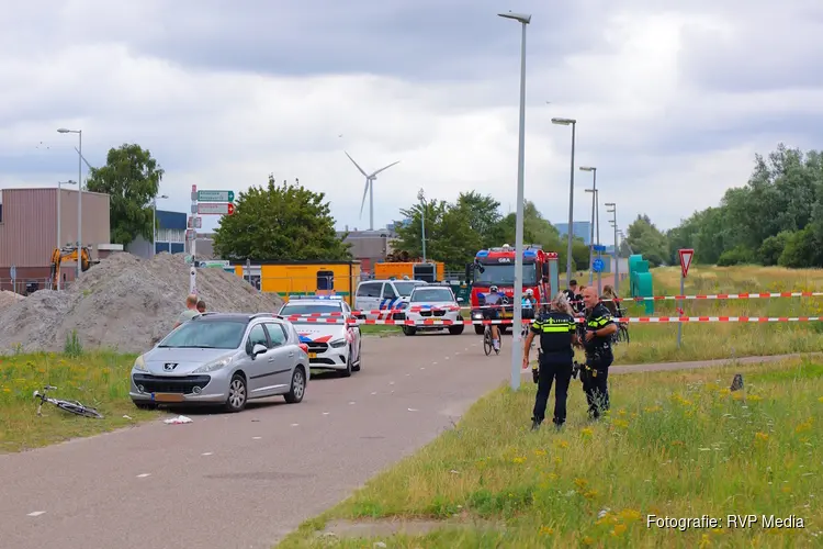Fietser ernstig gewond na aanrijding met auto