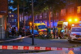 Zwaargewonde na mogelijke steekpartij in Amsterdam
