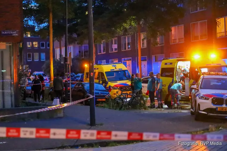 Zwaargewonde na mogelijke steekpartij in Amsterdam