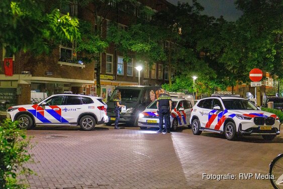 Gewonde na mogelijke steekpartij op straat in Amsterdam