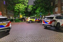 Gewonde na mogelijke steekpartij op straat in Amsterdam