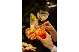 Okura introduceert de allereerste 'Cocktail Omakase' van Amsterdam op het terras van Serre