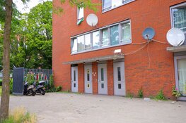 Deur van woning beschoten in Amsterdam