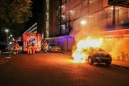 ME op linie door de straten na ongeregeldheden in Osdorp