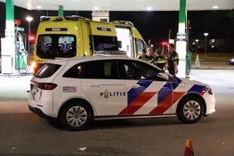 Gewonde na mogelijke steekpartij bij tankstation in Amsterdam