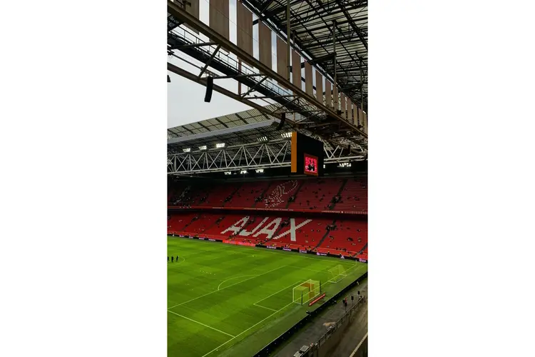 Ajax gaat een roerige zomer en spannend nieuw seizoen tegemoet