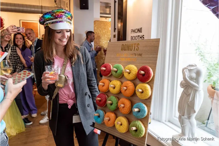 Mindspace Dam viert Pride met drag, karaoke en tattoos