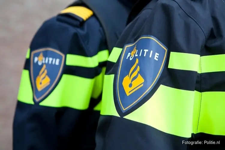 Fietsers mishandeld na val bij inhaalactie Weteringschans, politie zoekt getuigen