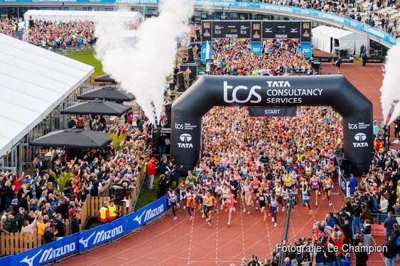 Samsung wordt titelsponsor van de 7,5 km tijdens de TCS Amsterdam Marathon