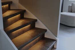 Amsterdamse woningen omarmen nieuwe woontrend: interieur bekleden met leer