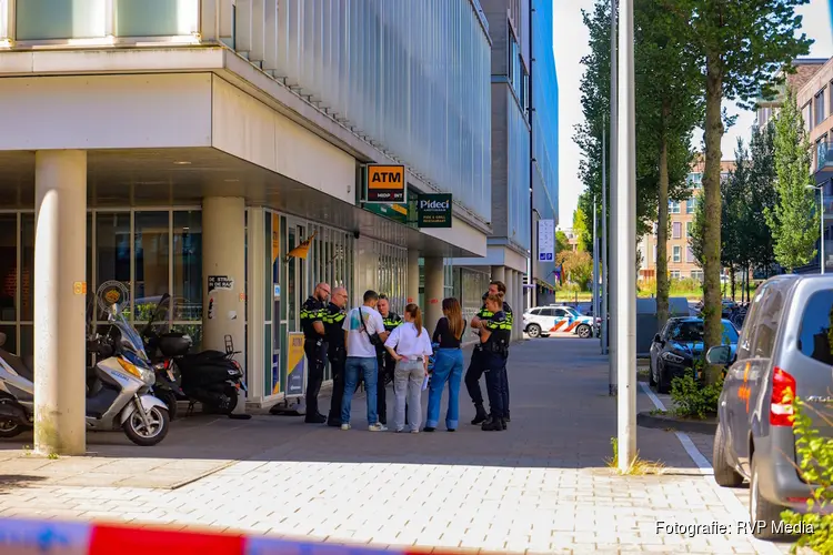 Gewonde man aangetroffen na melding steekincident in Amsterdam
