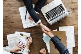 Bedrijven wachten steeds langer op een nieuwe specialist. Dit doen ze in de tussentijd