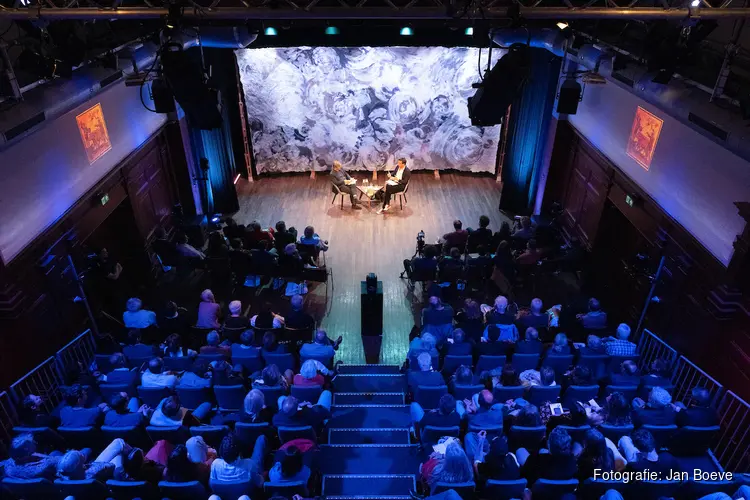Nobelprijswinnaar Elena Zhemkova op 3 september in De Balie